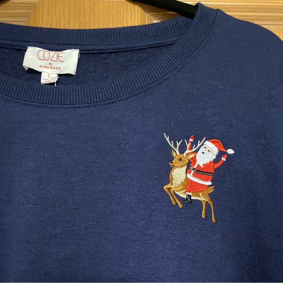 NWT Cozie by Pinkrose navy blue Christmas sweatshirt, Sz, Large. - Picture 4 of 8
